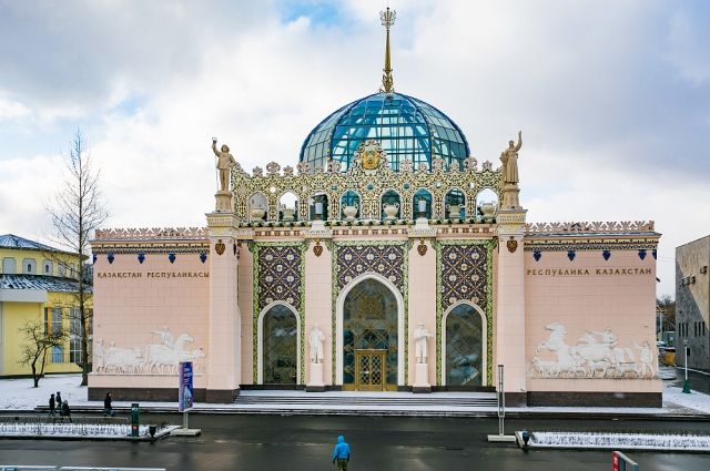 После масштабной реставрации на ВДНХ открылся величественный павильон «Казахстан».