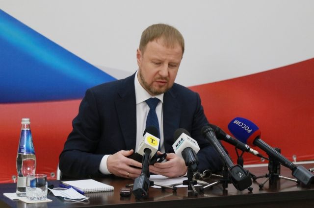 Губернатор Томенко высказался о состоянии площади Сахарова в Барнауле