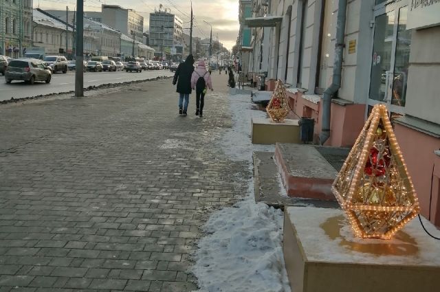 Стало известно, почему с проспекта Ленина в Туле пропали вазоны