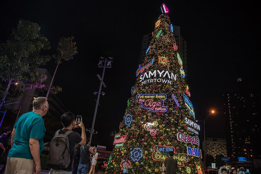 Рождественская елка в Бангкоке.