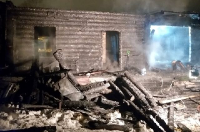 Двое детей погибли на пожаре в Вологодской области