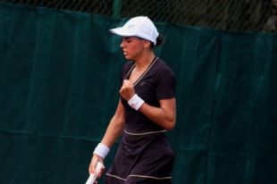 Теннис: Валерия Страхова выиграла парный турнир ITF в Индии.
