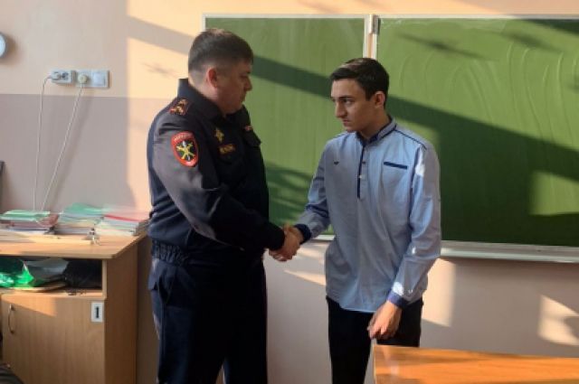 Школьник помог полицейским раскрыть преступление в Батайске