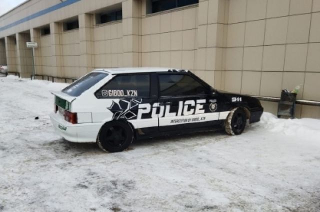 В Казани оштрафовали водителя тонированного автомобиля с надписью Police