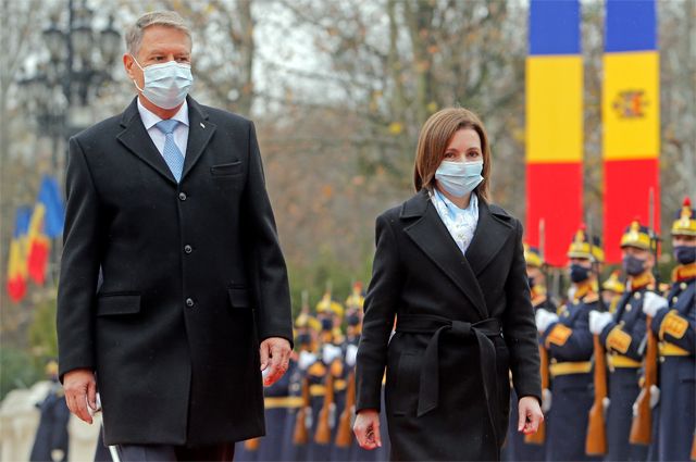 Президент Молдавии Майя Санду и президент Румынии Клаус Йоханнис.