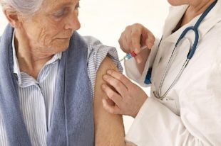 «Тысячу за вакцинацию» на лекарства сможет потратить только часть украинцев
