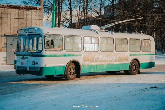 30 декабря по Чебоксарам будет ездить новогодний ретротроллейбус