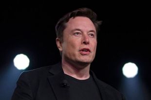 Илон Маск продал акции Tesla на 1 миллиард долларов