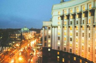 Кабмин продлил действие пошлин на импорт угля и дизтоплива из России