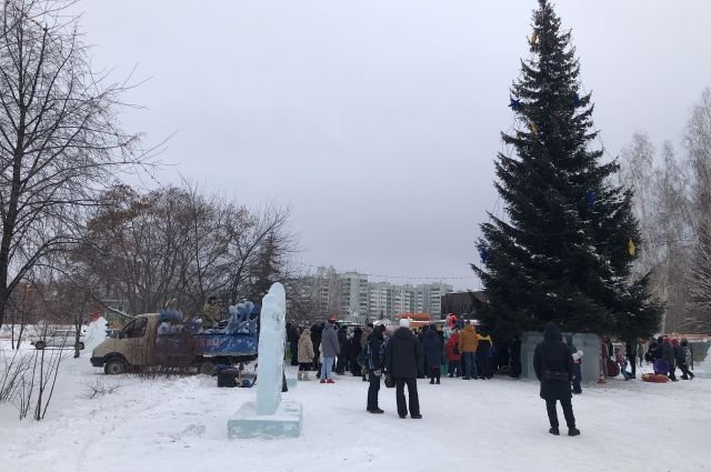 Текслеру пожаловались на два ледовых городка в Челябинской области