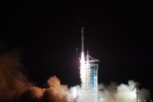 В Китае успешно запустил научно-экспериментальный спутник Tianhui-4.