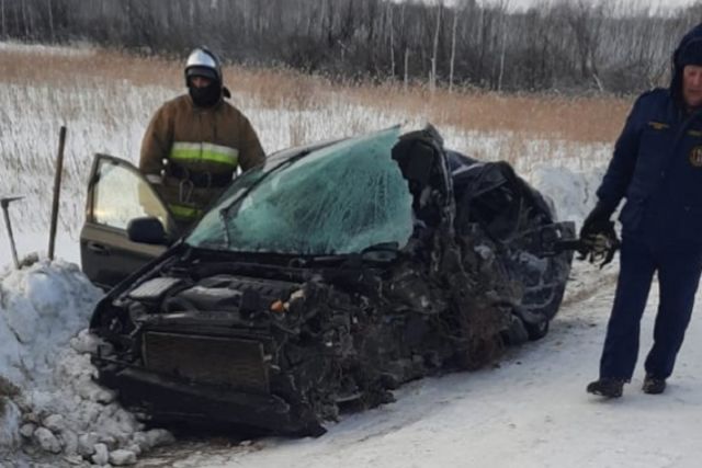 25-летний водитель «Шевроле» погиб после ДТП с грузовиком под Новосибирском