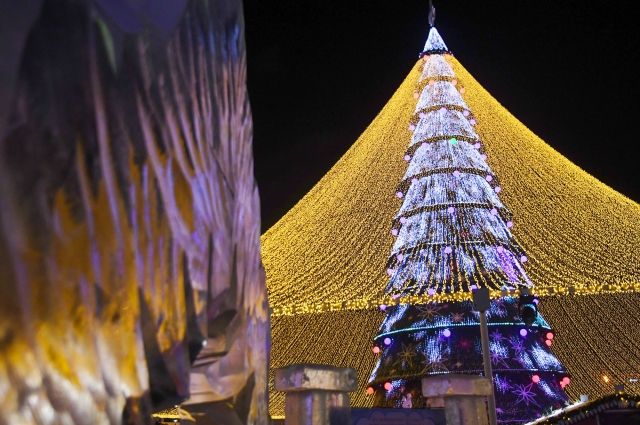 В Казани Новый год на катке и на празднике у Чаши встретили 35 700 человек