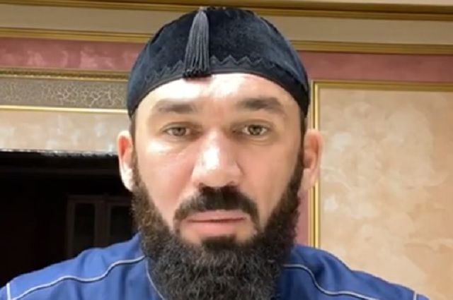 Мошенник шантажирует девушек в Сети от имени главы парламента Чечни Даудова