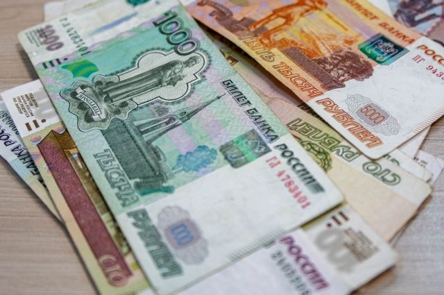 С новыми деньгами! 100-рублевые купюры модернизируют в 2022 году