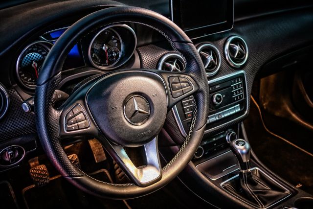 Mercedes отзывает более 800 тысяч автомобилей по всему миру