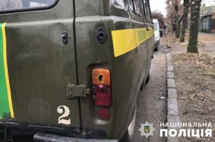 В Бердянске стреляли в автомобиль коммунальщиков.