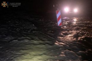 Непогода в Закарпатской области: подтопленными остаются более 300 дворов.