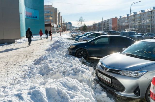 В Южно-Сахалинске усилили контроль за очисткой города от снега 