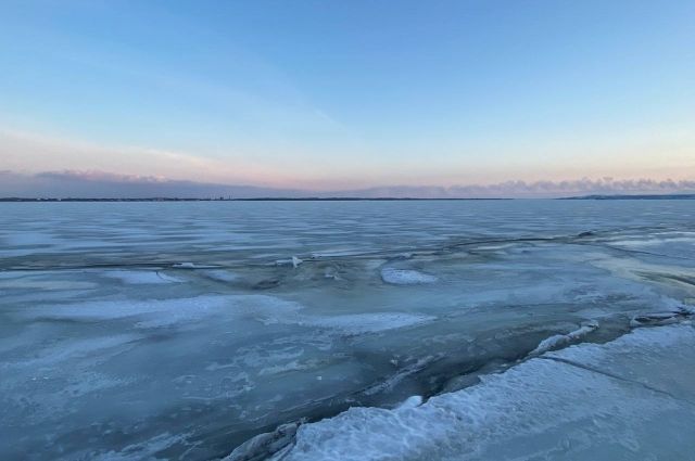 В Татарстане под лёд проваливаются фуры, тракторы и экскаваторы