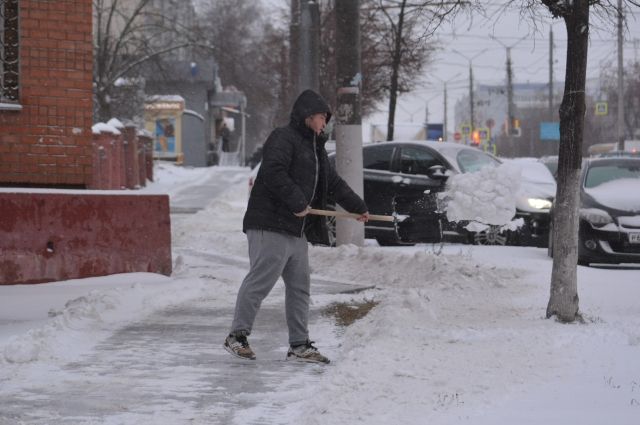 Читатели «АиФ в Туле» жалуются на нерасчищенные дороги и тротуары