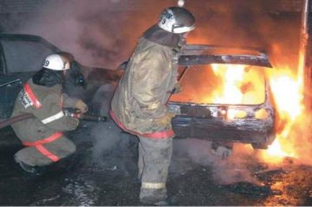 В 2021 году в Омской области в огне были уничтожены более 300 автомобилей