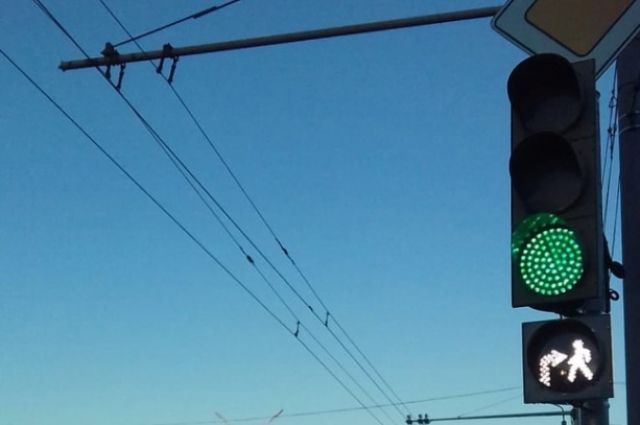 Некоторые новые светофоры в Оренбурге так и не заработали