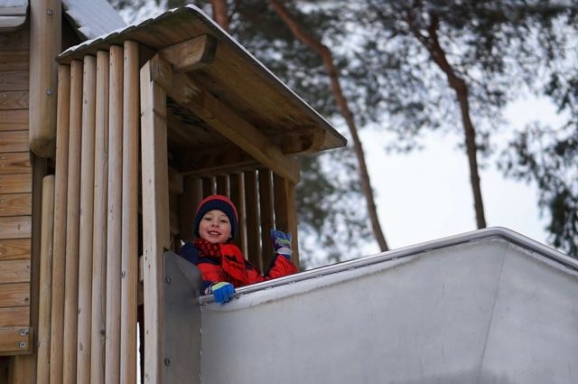 На зимних каникулах в 2022 году в детских лагерях отдохнули более 500 оренбургских школьников. 