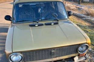 В Запорожской области возле школы легковушка насмерть сбила ребенка.