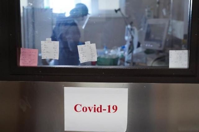 Риск смерти от COVID у непривитых в десять раз выше, чем у вакцинированных.