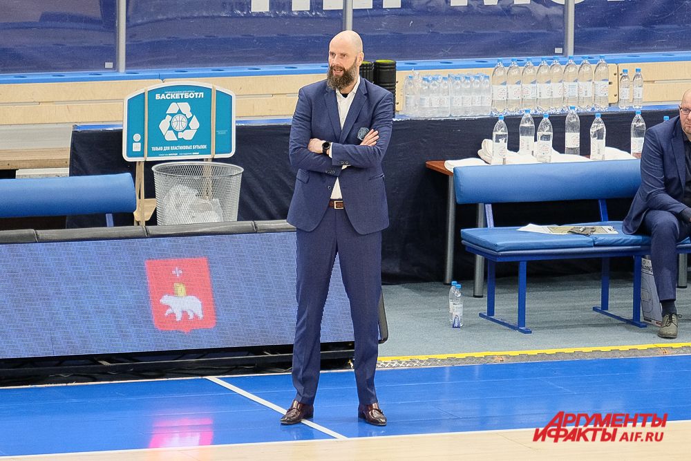 Баскетбольный матч «Парма-Париматч» - «Лейден» в Перми.