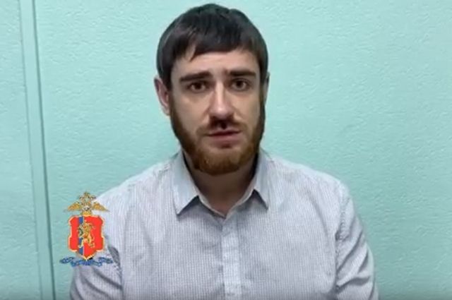 32-летний врач-психиатр Дмитрий Бараксанов.