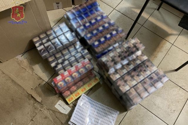 В Муроме у двух предпринимателей изъяли 5 400 пачек контрафактных сигарет