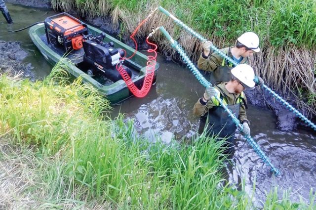 В рамках проекта «Возвращаем жизнь рекам России» разработали первую в мире технологию очистки донных отложений от нефти.