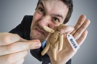 Научная работа, оценённая в 331 тысячу долларов, была посвящена поиску связи между чувством голода и количеством булавок, которые человек втыкает в имеющуюся у него куклу вуду.