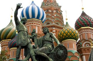 Почему на Красной площади демонтировали памятник Минину и Пожарскому?