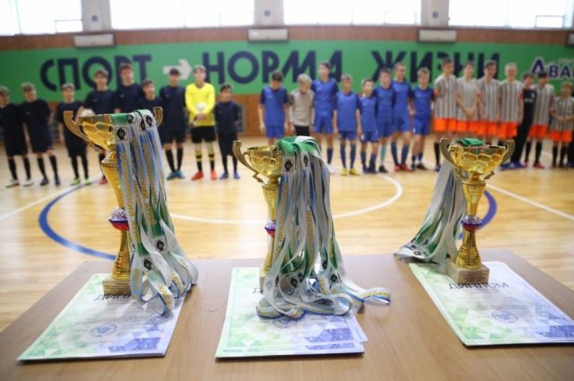 В Хабаровске прошли соревнования по мини-футболу среди школьников