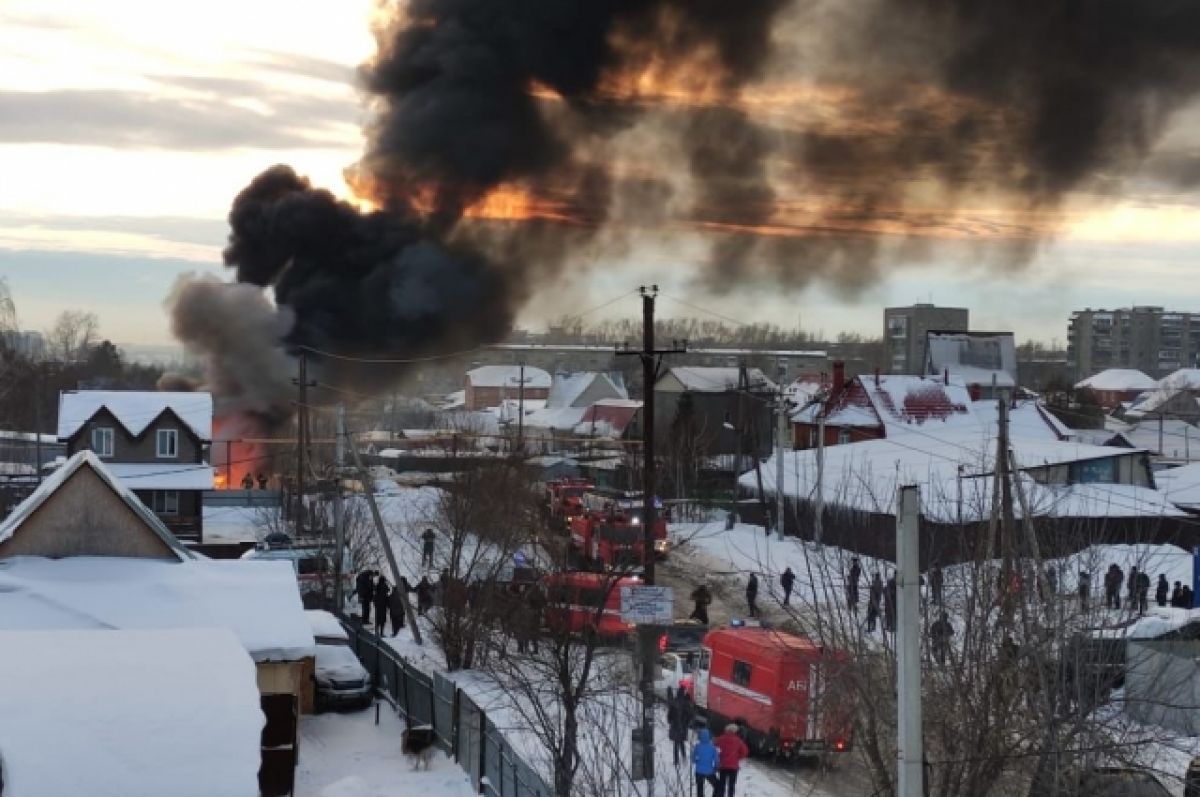 Россия 16 января. Пожар в Новосибирске Октябрьский район. Пожар в Новосибирске сейчас в Октябрьском. Пожар фото. Пожар в Новосибирске сейчас.