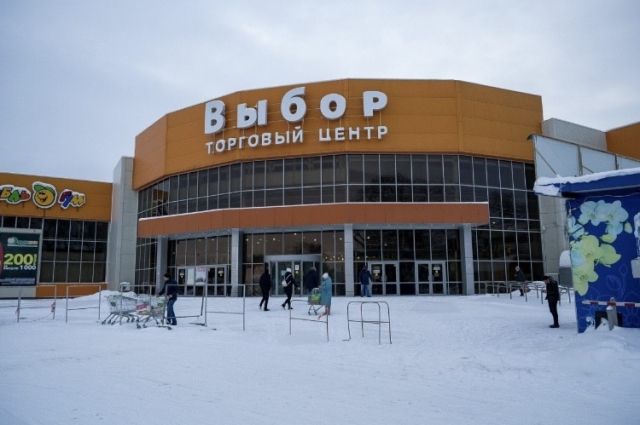 В Комсомольске-на-Амуре снова провалилась крыша торгового центра