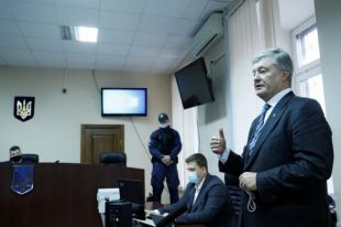 Прокуратура попросила суд арестовать Порошенко с залогом в миллиард гривен