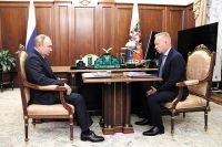 Основной темой встречи Владимира Путина и Дмитрия Мазепина стало обсуждение итогов работы и перспектив развития российской и мировой отрасли производства минеральных удобрений.