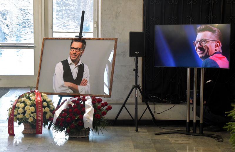 Фотография телеведущего Михаила Зеленского в похоронном доме «Троекурово»