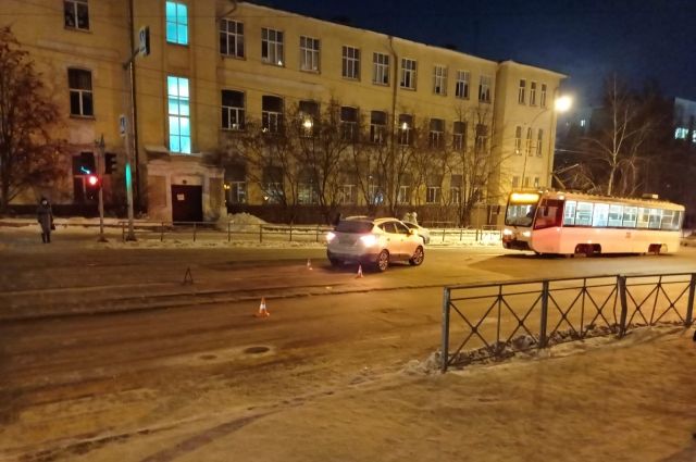 Водитель внедорожника Hyundai сбил 9-летнего мальчика в Новосибирске