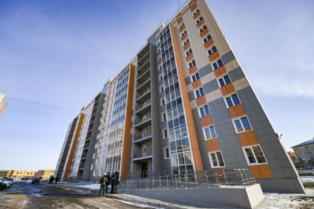 На жилье для детей-сирот выделят в бюджет Саратовской области 1 млрд рублей