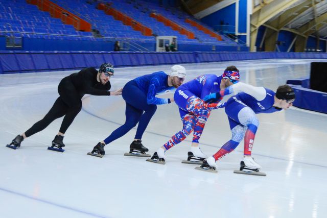 Сборная России по конькобежному спорту приступила к тренировкам в Иркутске