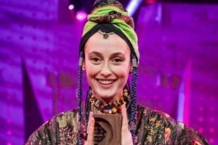 Алина Паш выиграла премию Music Moves Europe Awards 2022