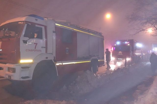 В Ставрополе эвакуировали жильцов горящего двухэтажного дома, есть погибший