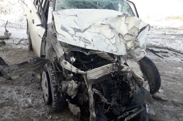 На смертельной трассе «Тюмень-Омск» разбилась легковушка