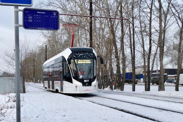 Теперь современные трамваи доезжают и до посёлка Энергетиков.