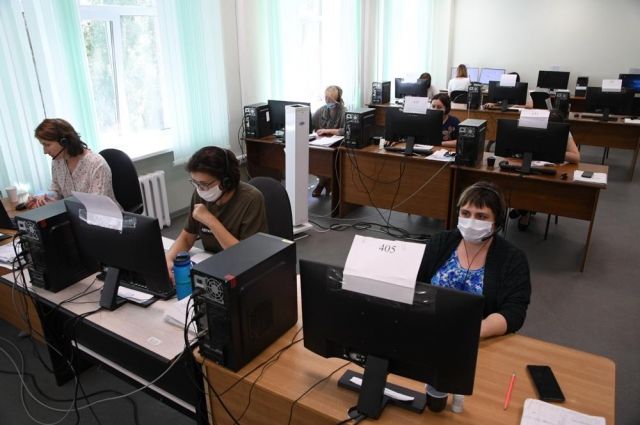 В Омской области по поручению губернатора расширят колл-центр по COVID-19